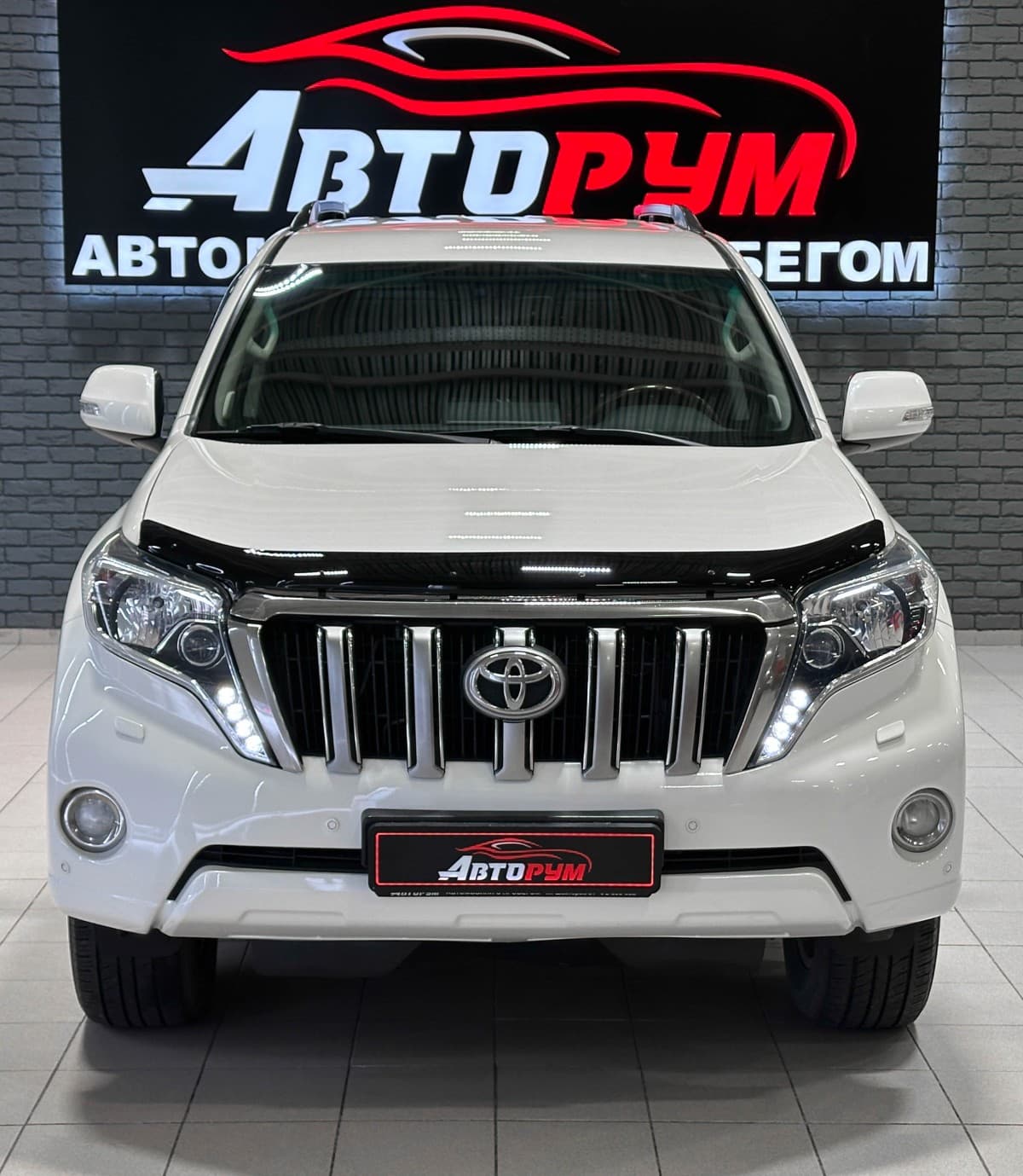 Toyota Land Cruiser Prado - 3